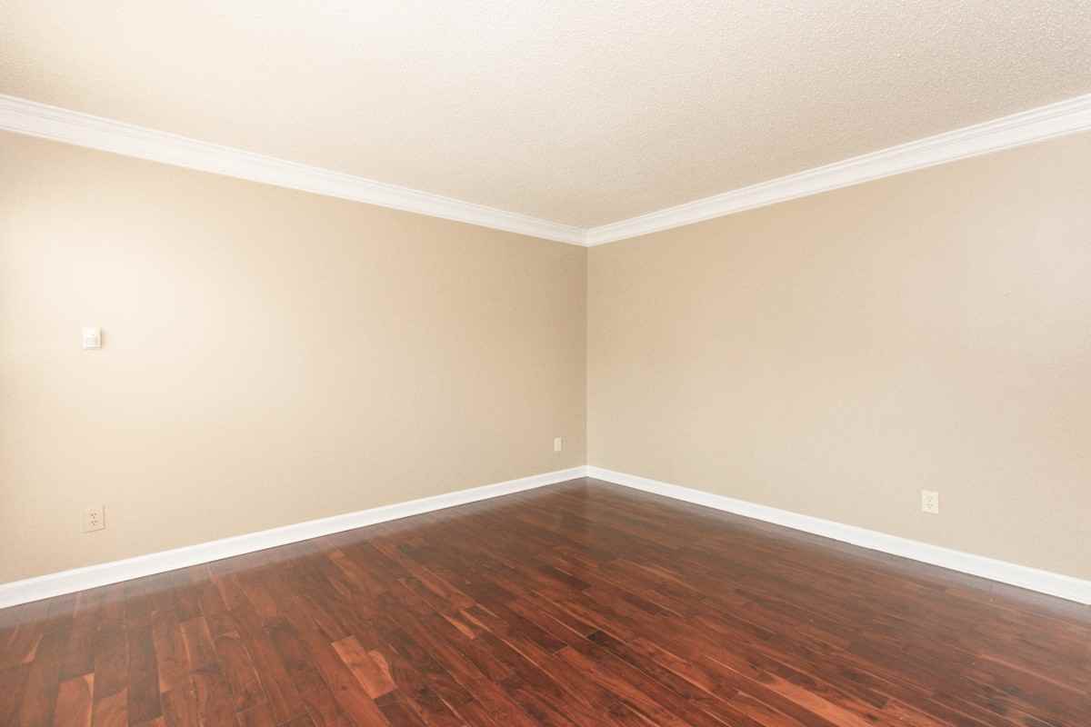 1400 Autumn Ridge Dr #NA - Photo 4 of 26