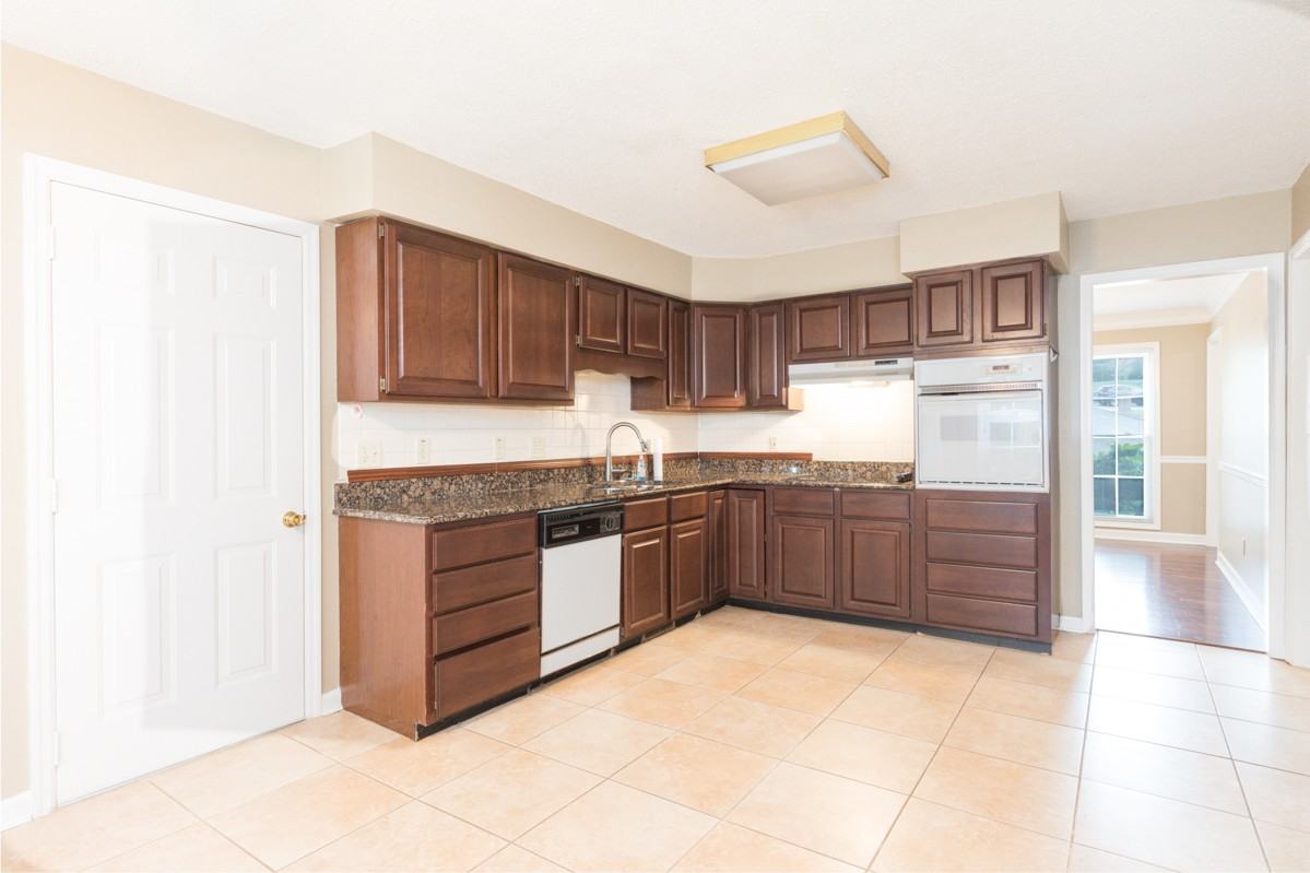 1400 Autumn Ridge Dr #NA - Photo 7 of 26