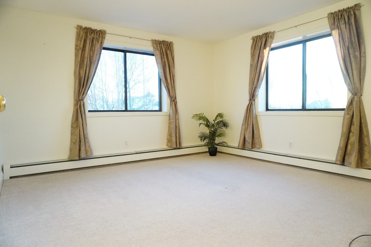 41 Walnut St #46 - Photo 5 of 13