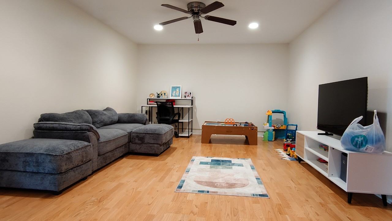 41 Walnut St #44 - Photo 4 of 13