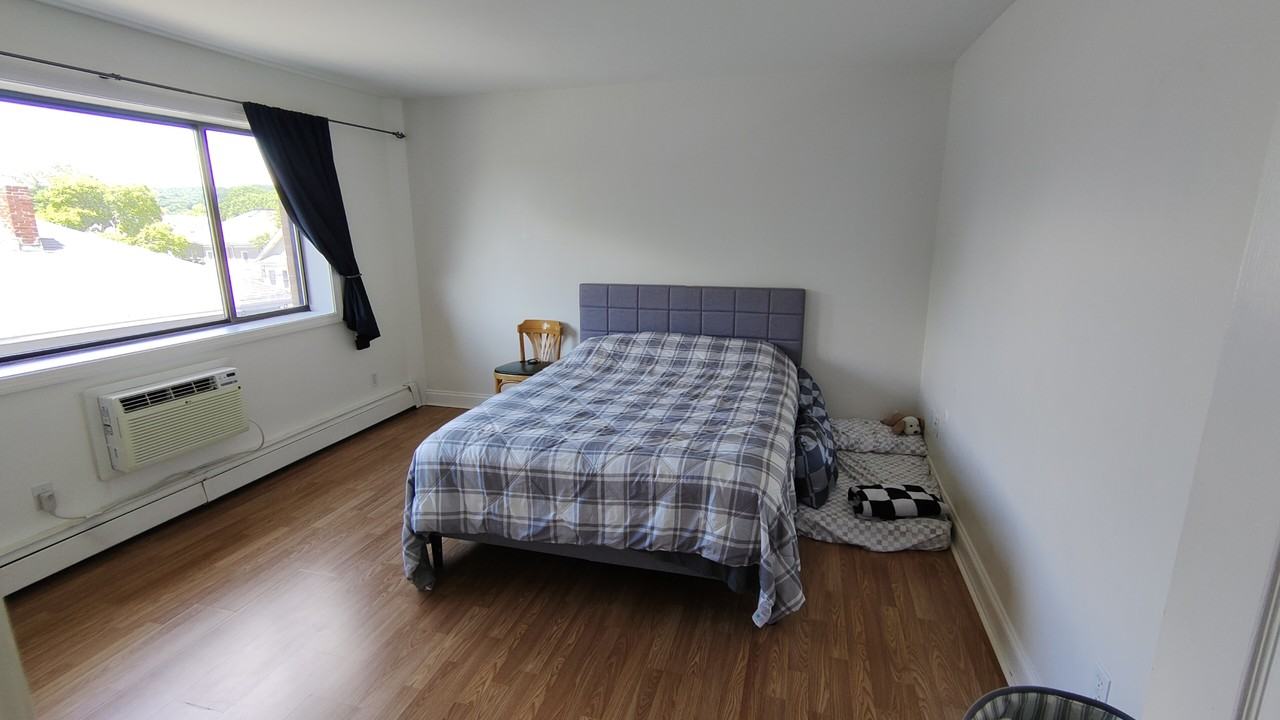 41 Walnut St #44 - Photo 6 of 13