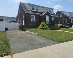 featured image of 41 Elmwood Ave #2