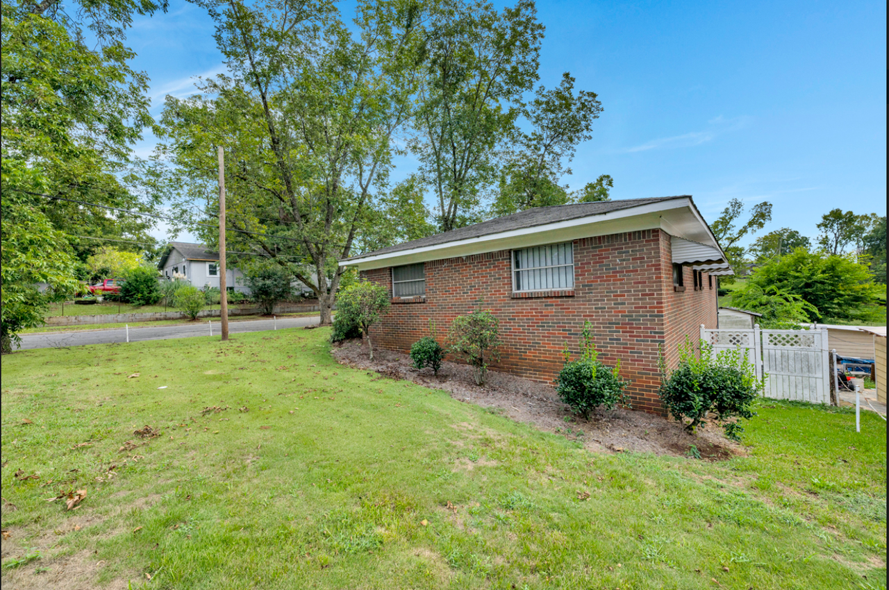 2221 26th Street Ensley #NA - Photo 3 of 29