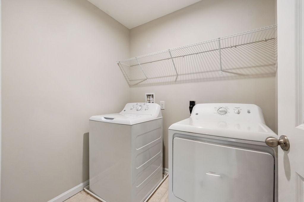 5626 Noble Ave #NA - Photo 7 of 21