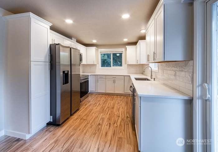 2742 Umatilla Dr #NA - Photo 7 of 28
