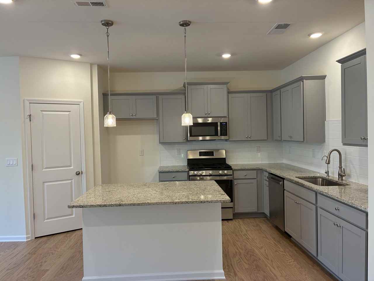 275 Harpers Run Ln - Photo 3 of 22