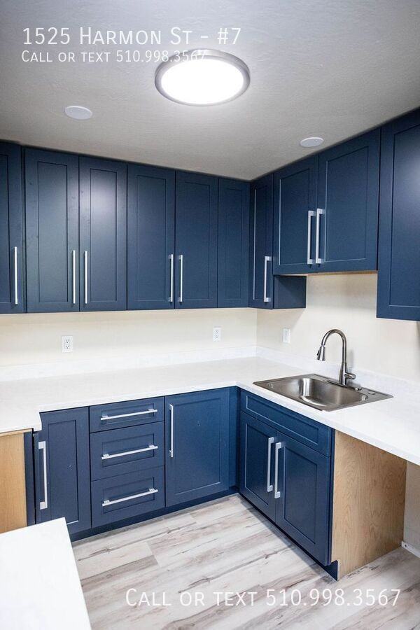 1525 Harmon St #7 - Photo 4 of 17
