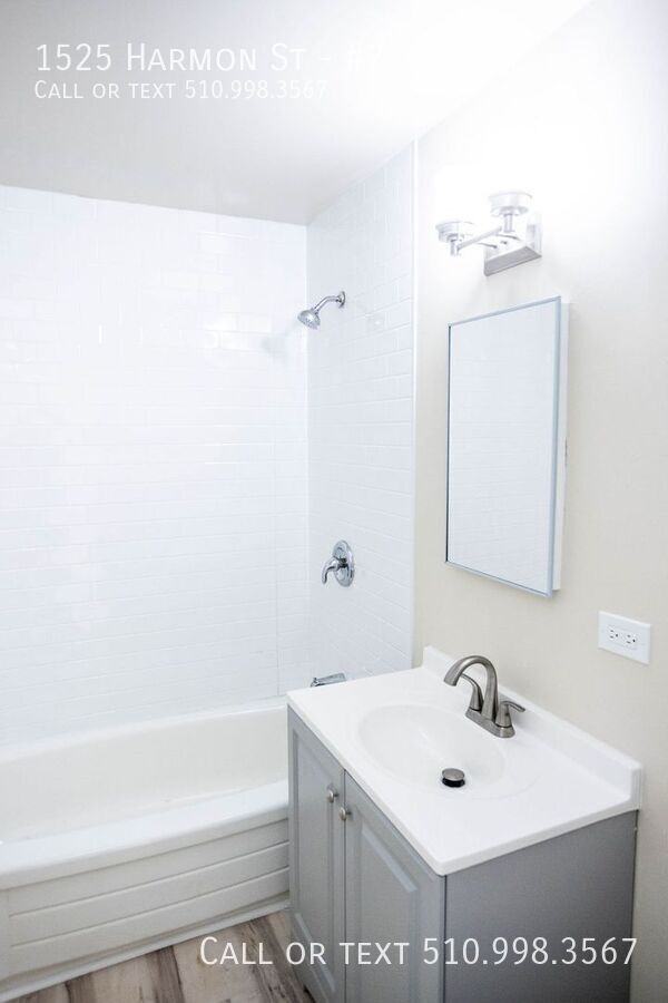 1525 Harmon St #7 - Photo 7 of 17