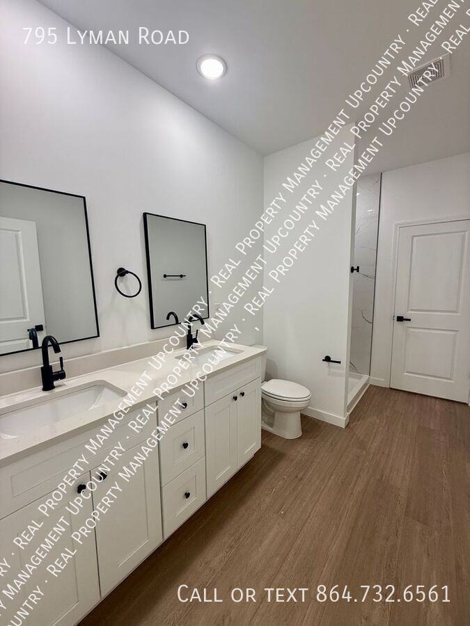 795 Lyman Rd - Photo 7 of 17