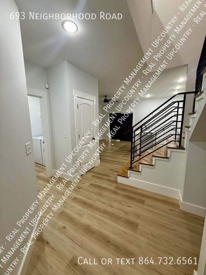 693 Neighborhood Rd - Photo 4 of 25