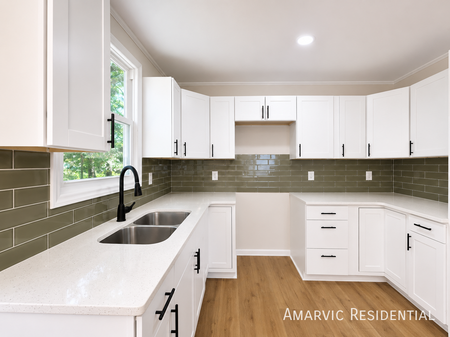 807 Candlewood Dr - Photo 3 of 16