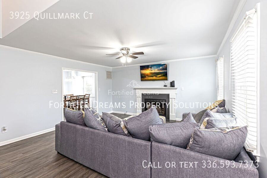 3925 Quillmark Ct - Photo 4 of 46