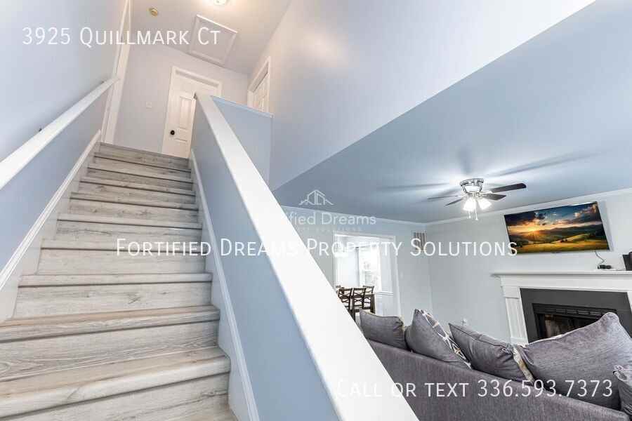3925 Quillmark Ct - Photo 5 of 46