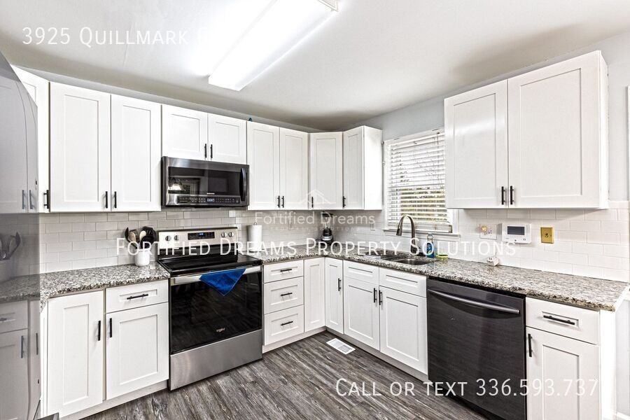 3925 Quillmark Ct - Photo 7 of 46