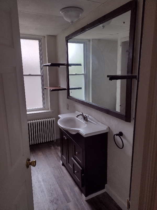 1221 W Main St - Photo 4 of 18
