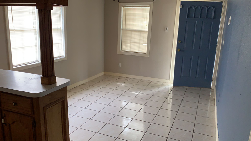 404 Carolina Ave - Photo 2 of 8