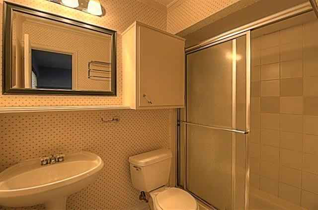 6900 Glendale Dr - Photo 6 of 11