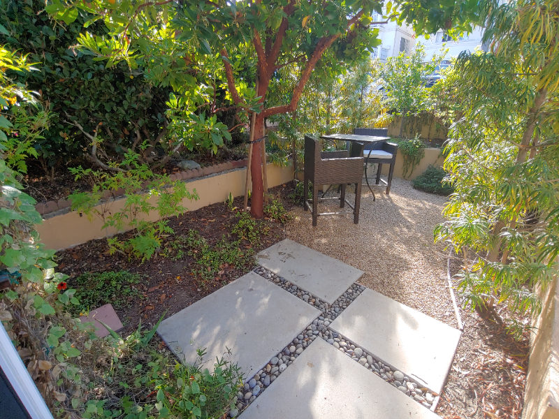 1540 Wollacott St - Photo 5 of 16