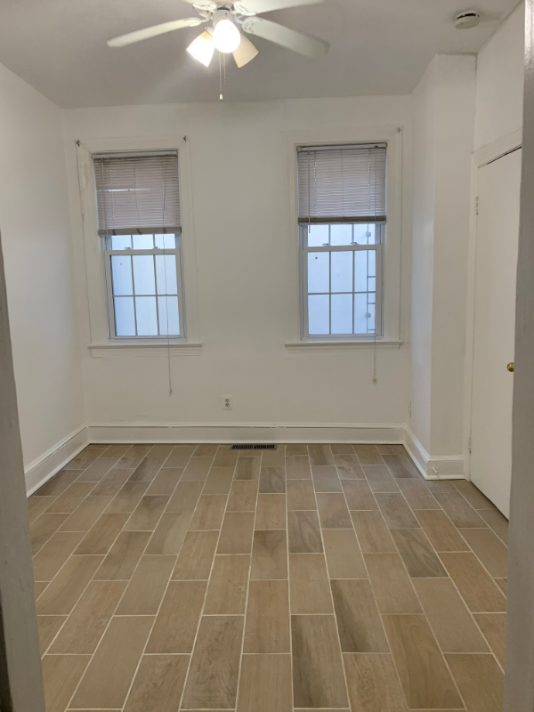 1666 32nd St Nw #5 - Photo 4 of 12