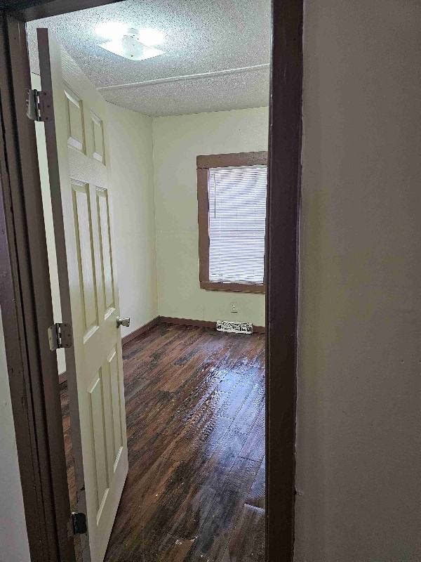 208 S Seeley St - Photo 7 of 9