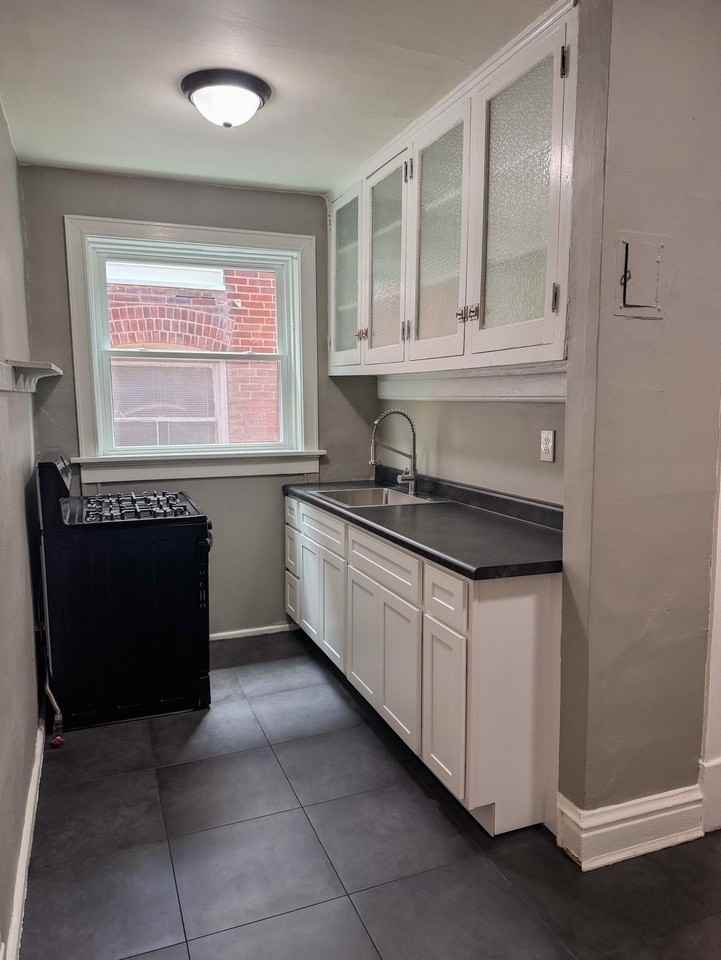 4992 Mardel Ave #1F - Photo 7 of 15