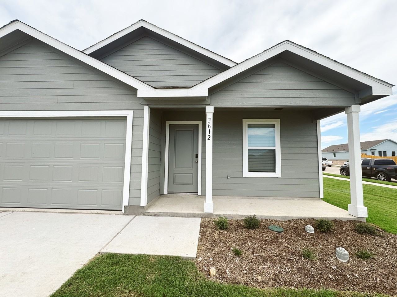 3612 Chambray Dr - Photo 7 of 40