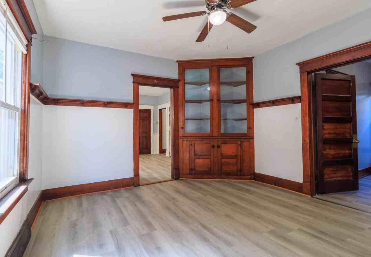 159 Royal Ave - Photo 5 of 12