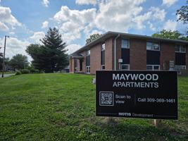 featured image of 1231 E Maywood Ave #5