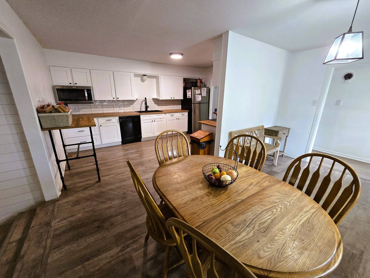 18 Clare Dr - Photo 3 of 15