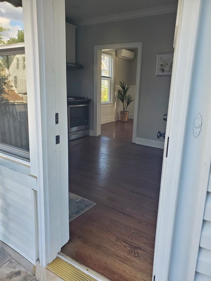 17 Hackett Pl #2 - Photo 3 of 12