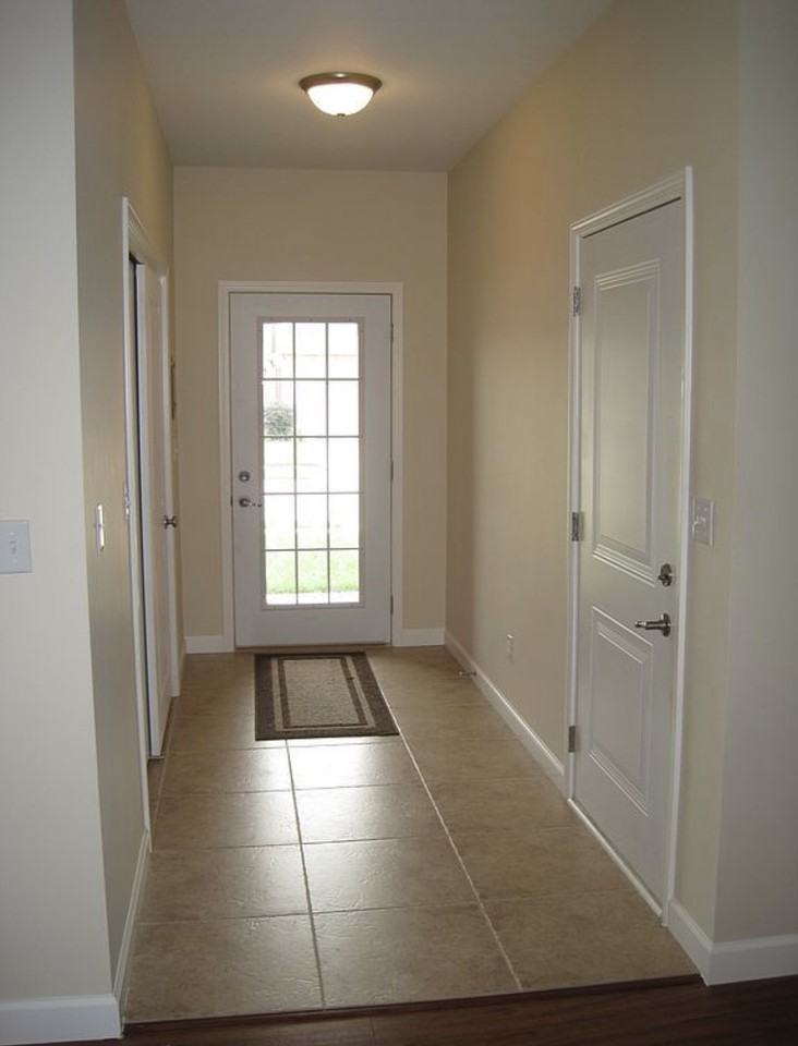 2401 Aaron Ct #2401 - Photo 2 of 14