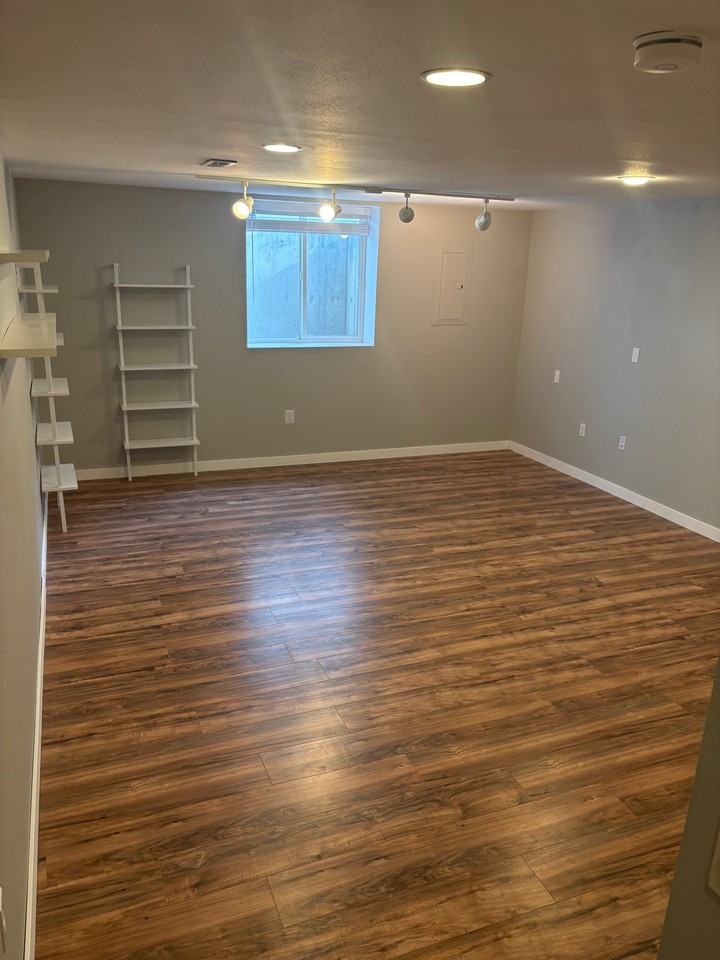 1305 N Stevenson Rd - Photo 6 of 15