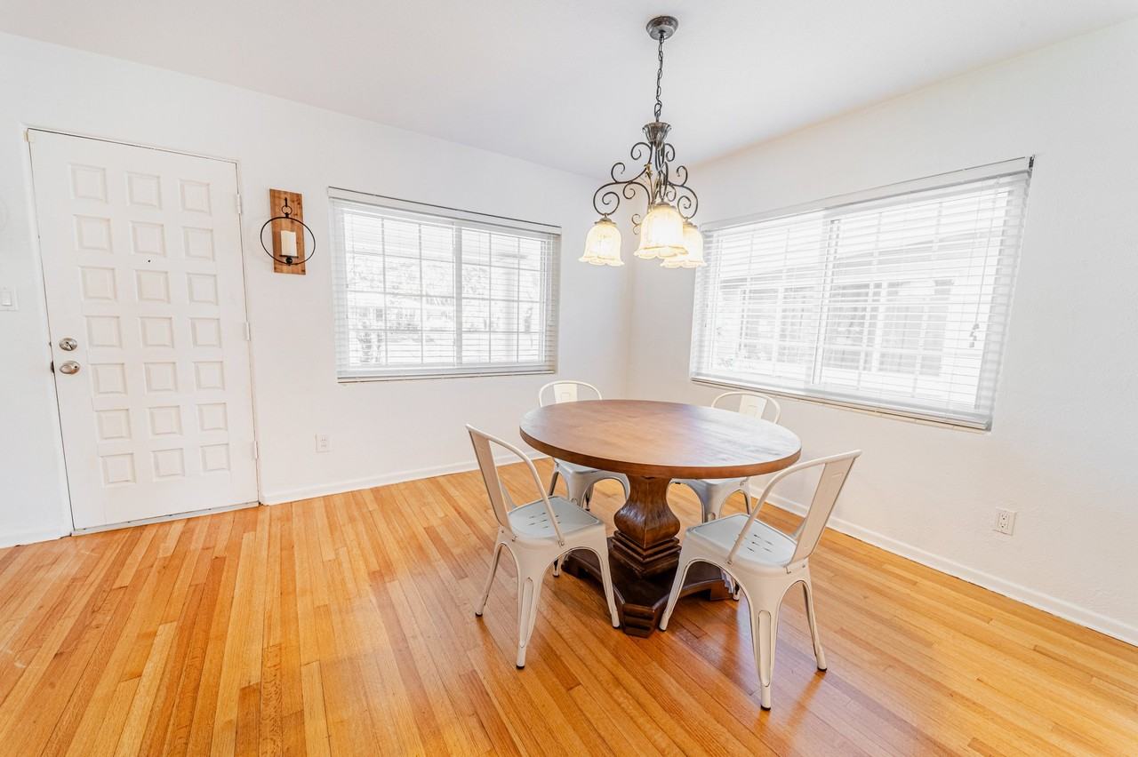 3227 N Orange Ave - Photo 7 of 20