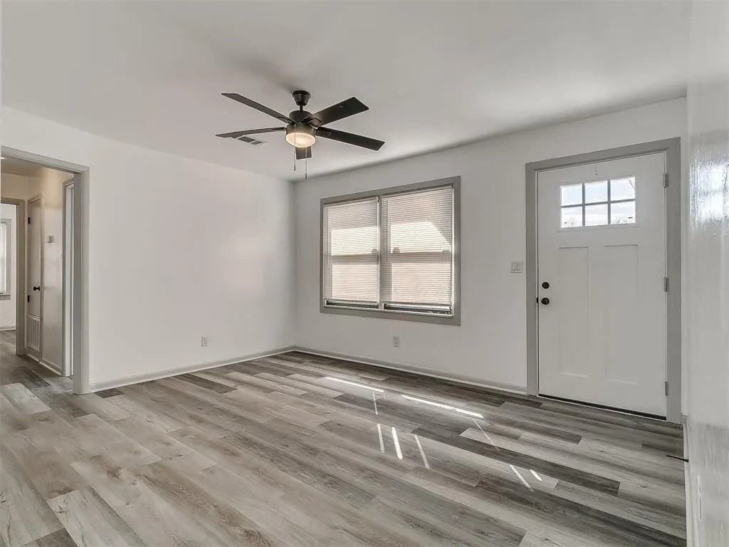3345 Ne 13th St - Photo 3 of 20