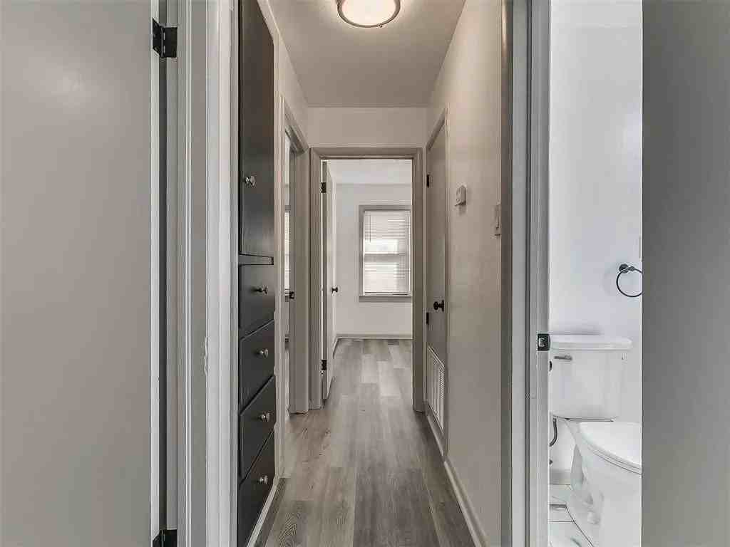 3345 Ne 13th St - Photo 6 of 20