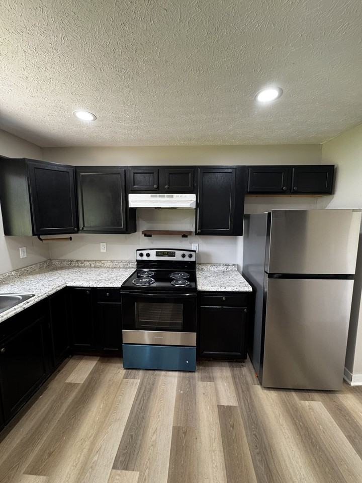 10423 Columbus St - Photo 6 of 16