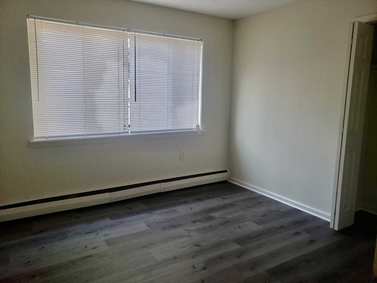 2318 Glendale Ter #A1 - Photo 5 of 8