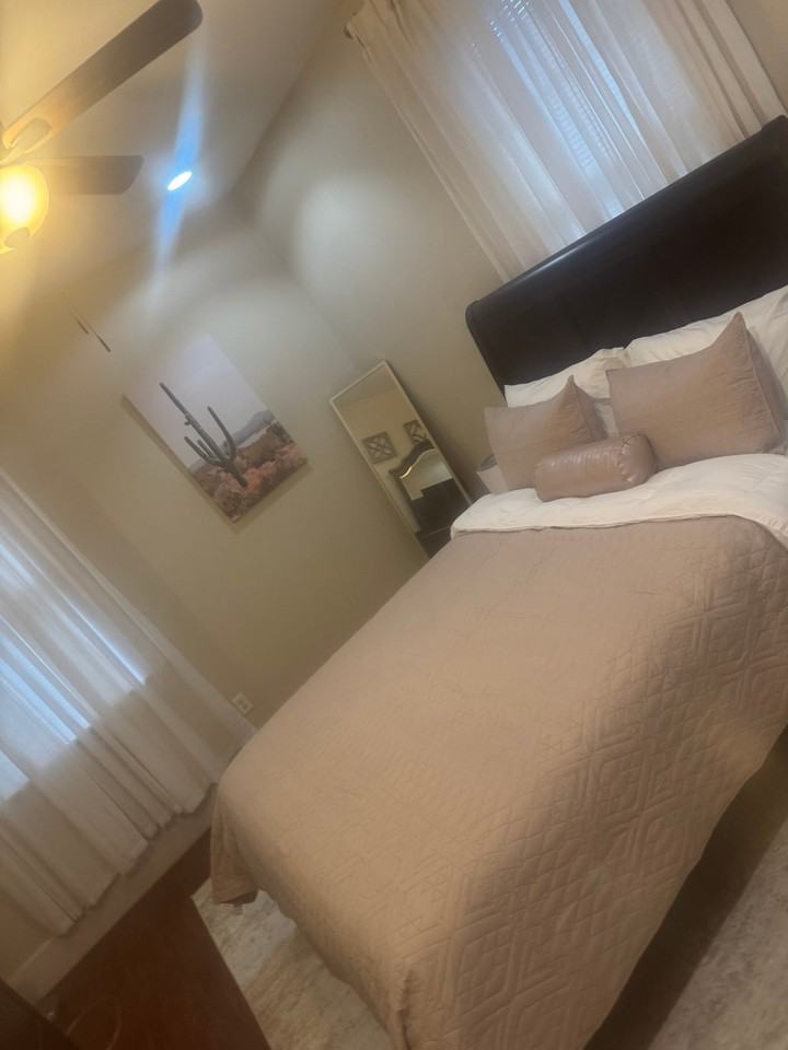 5019 Burgundy St #2 - Photo 5 of 10