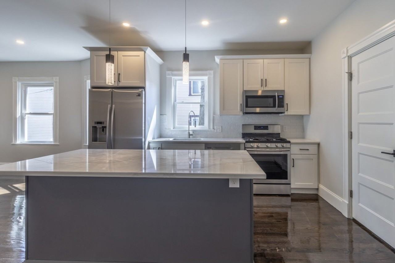 39 Rosseter St #1 - Photo 3 of 10
