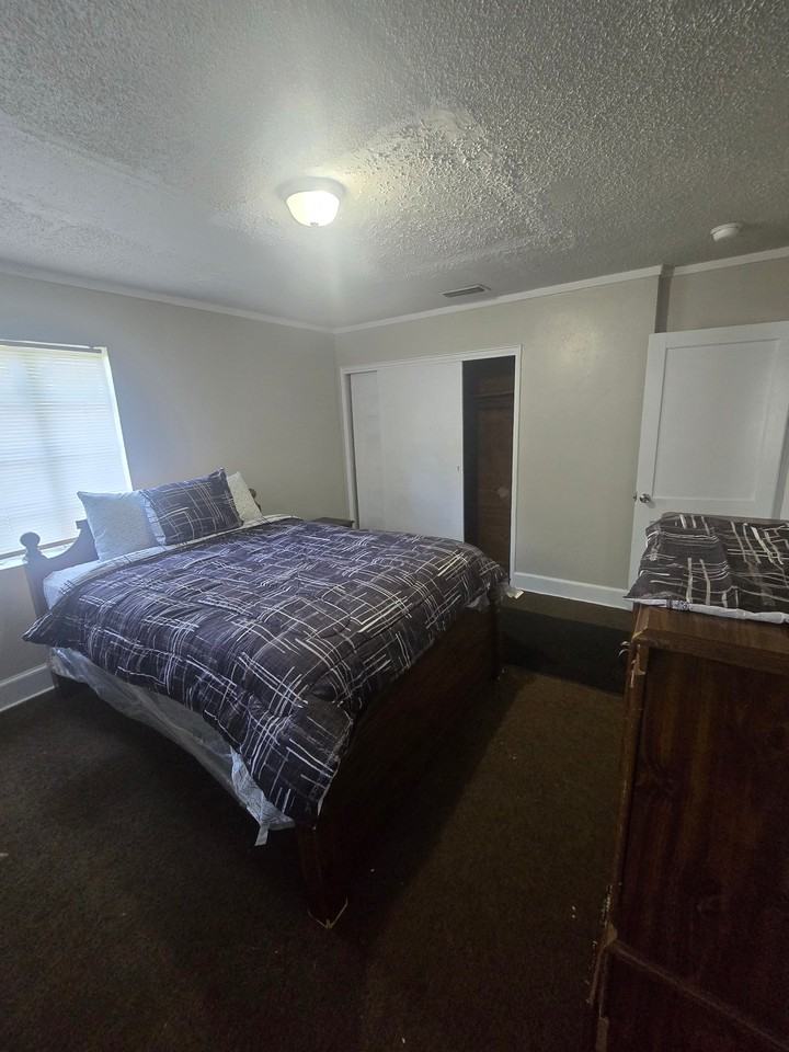 574 Mohawk St - Photo 3 of 20