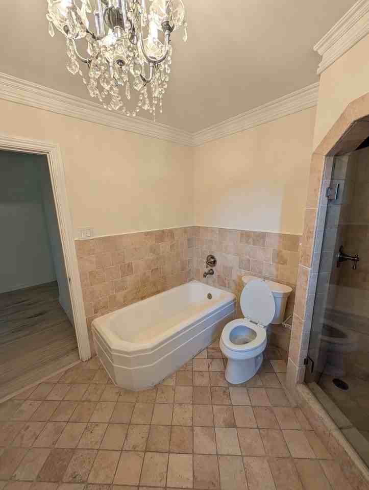 1123 S Crescent Heights Blvd - Photo 4 of 20