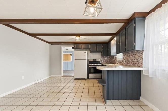 16 Juniper St - Photo 6 of 12