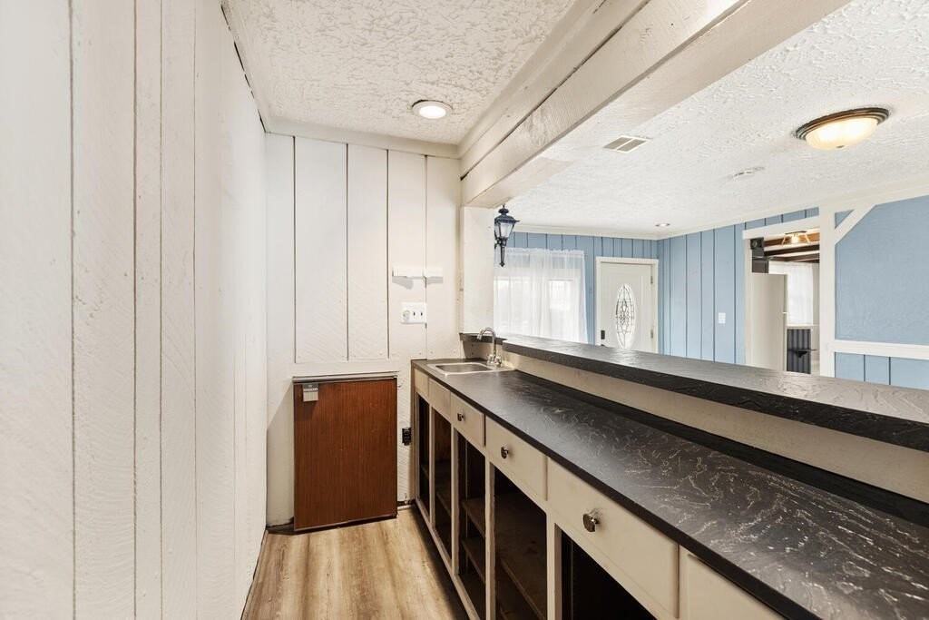16 Juniper St - Photo 7 of 12