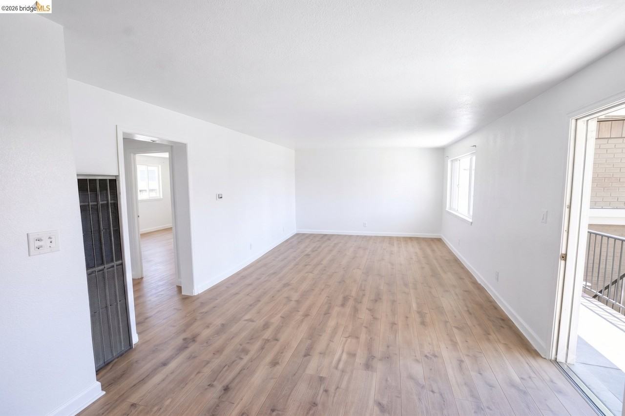 2015 Hearst Ave #4 - Photo 2 of 11