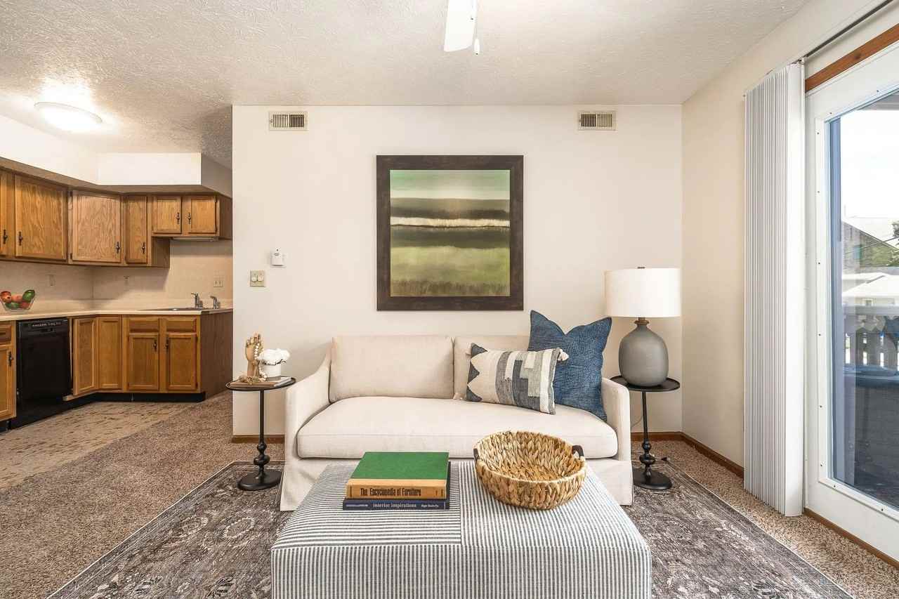 217 Pierce St #3 - Photo 3 of 11