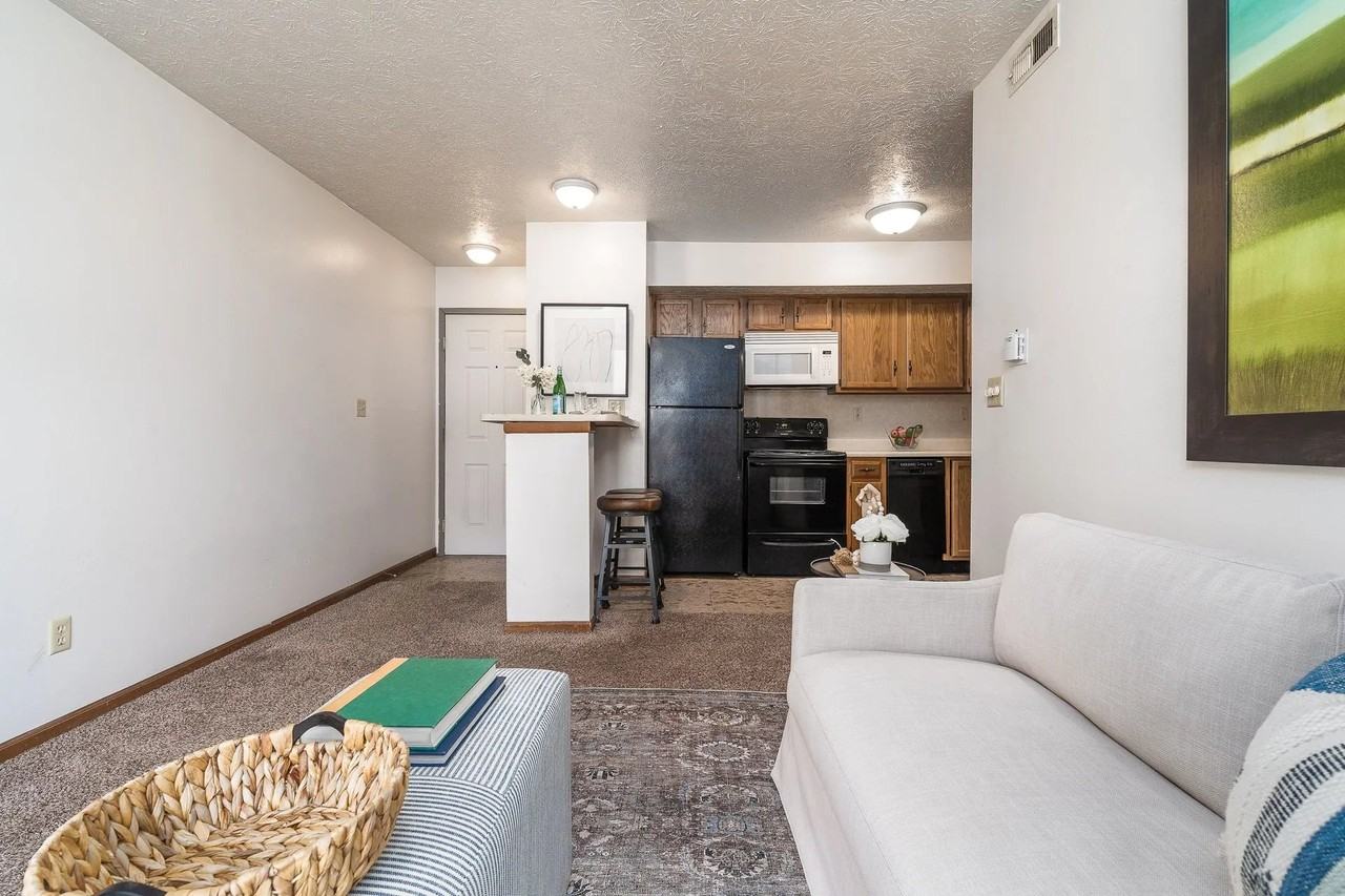217 Pierce St #3 - Photo 4 of 11
