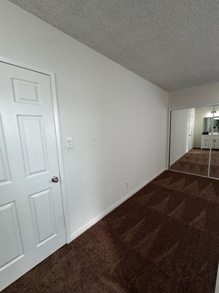 16220 Cornuta Ave - Photo 3 of 9