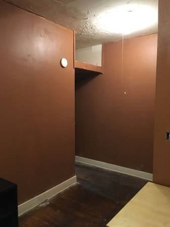 235 W 5T St - Photo 2 of 11