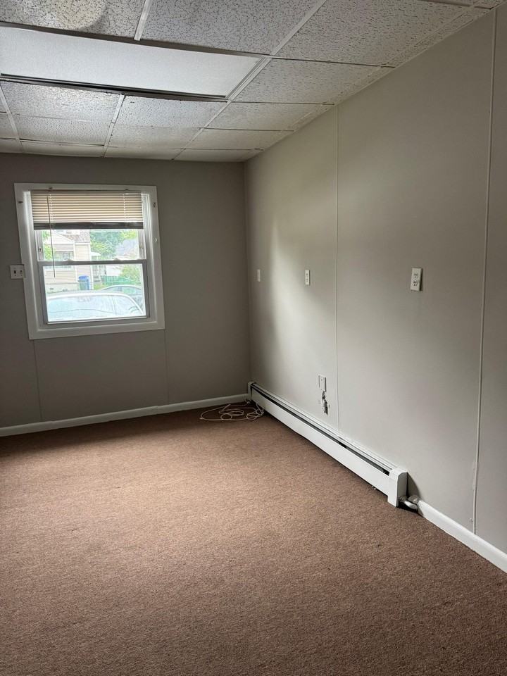 101 Main St #4 - Photo 4 of 11