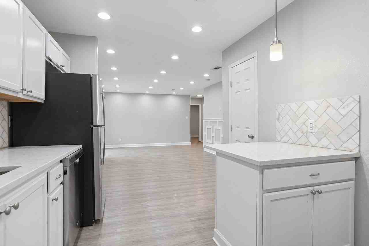 2308 Devonshire Dr #A - Photo 6 of 14